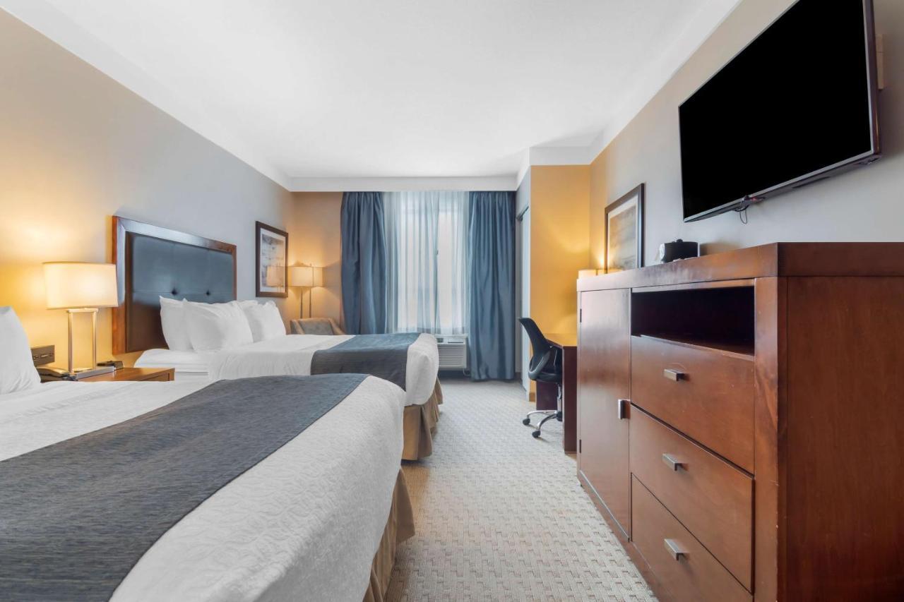 Best Western Plus Revelstoke Exteriér fotografie