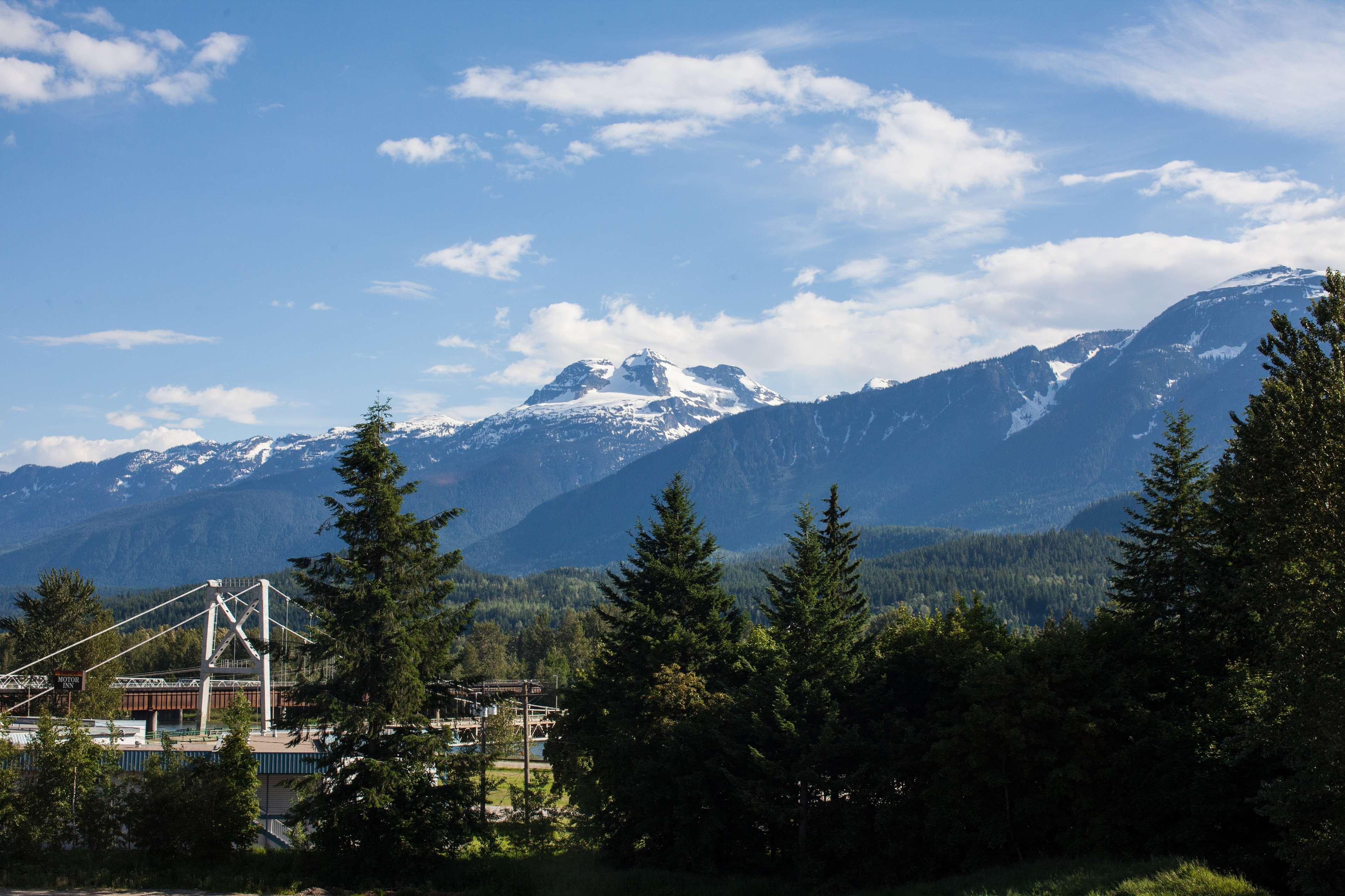 Best Western Plus Revelstoke Exteriér fotografie